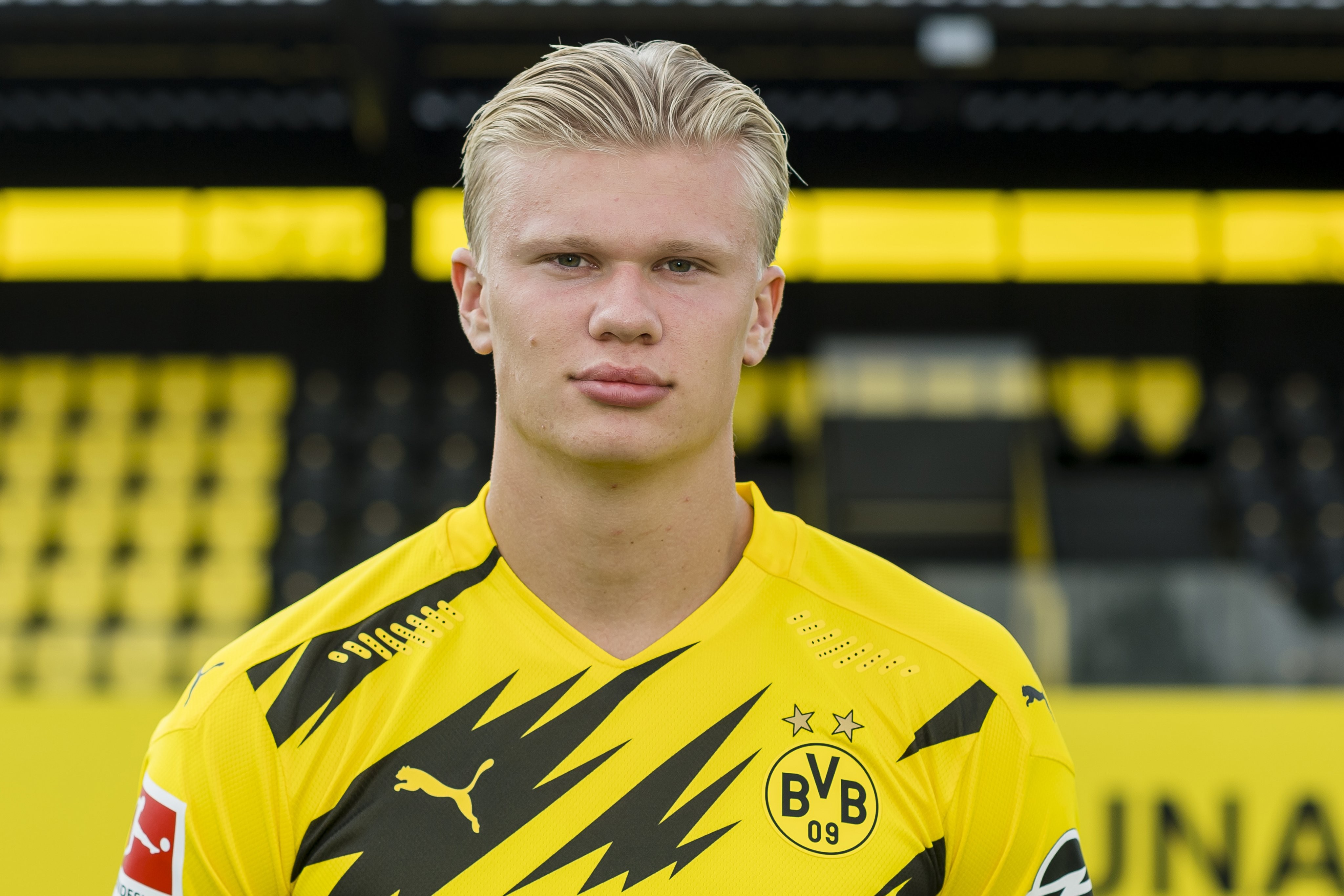 足协杯决赛门票共3.2万张，分区可能会根据售票情况调整（足协杯决赛3.2万张门票，分区或将根据销量动态调整）