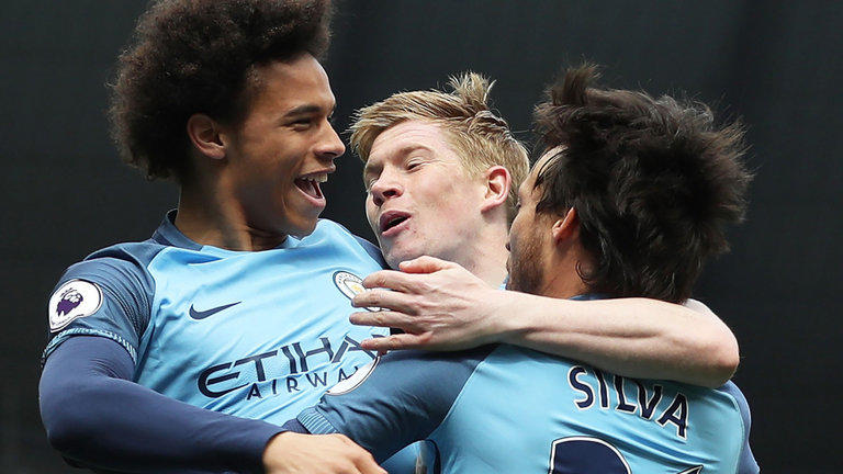 懂球帝足协杯冠军海报：国安是冠军！（懂球帝发布足协杯夺冠海报：国安加冕冠军！）