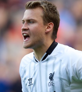 下半场还有机会吗？杨瀚森半场2中0得0分4犯规