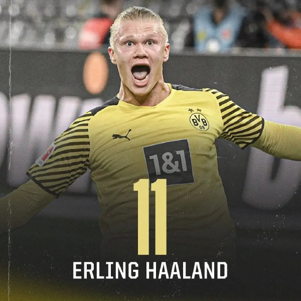 波媒：多特、阿贾克斯现场考察波兰边锋皮耶图谢夫斯基（据波兰媒体：多特蒙德与阿贾克斯赴现场考察波兰边锋皮耶图谢夫斯基）