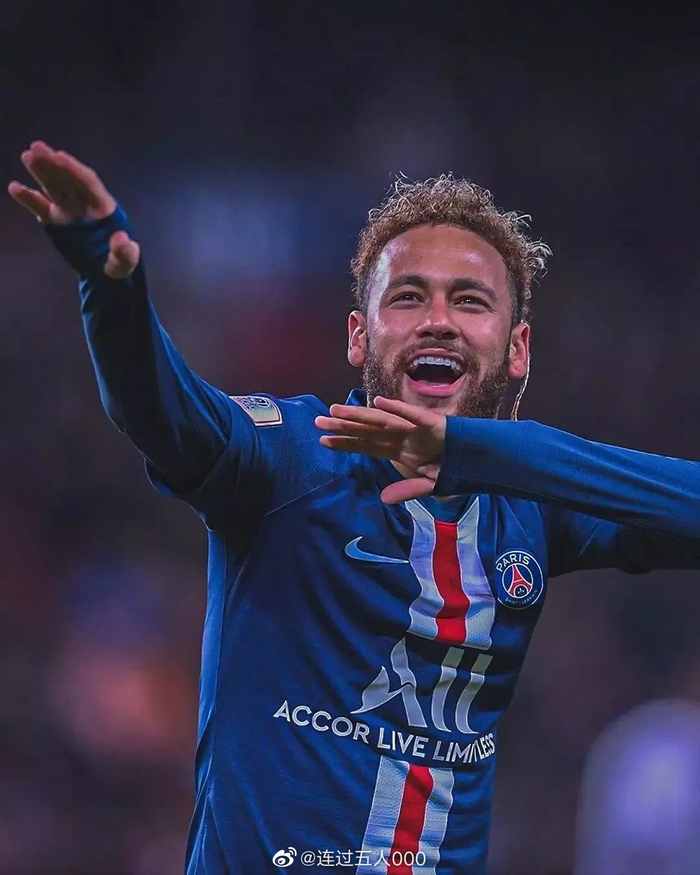 马丁内斯：C罗在葡萄牙不存在“特殊待遇”，每名球员都应被认真对待