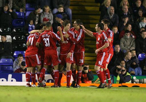 歧视成都的杜康酒主播系试用期，河南足协人士称成都球迷先骂人（杜康酒涉歧视成都主播为试用期员工，河南足协人士称成都球迷先开骂）