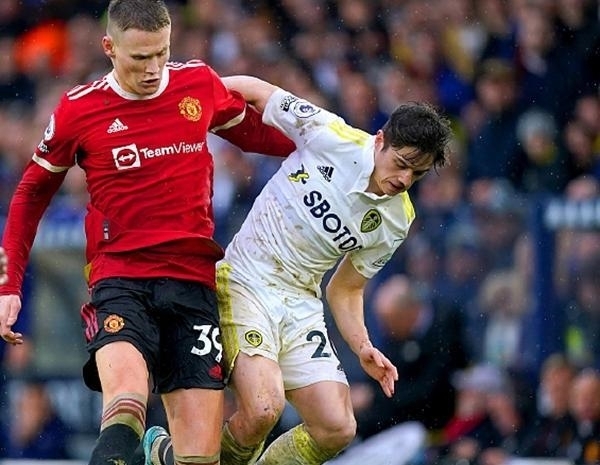 三分像打开外挂一样