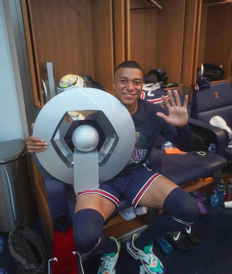 切尔西再陷利兹客场魔咒，英超对阵仅一队胜率更低（切尔西客战利兹再遭魔咒，英超对手中仅一队胜率更低）