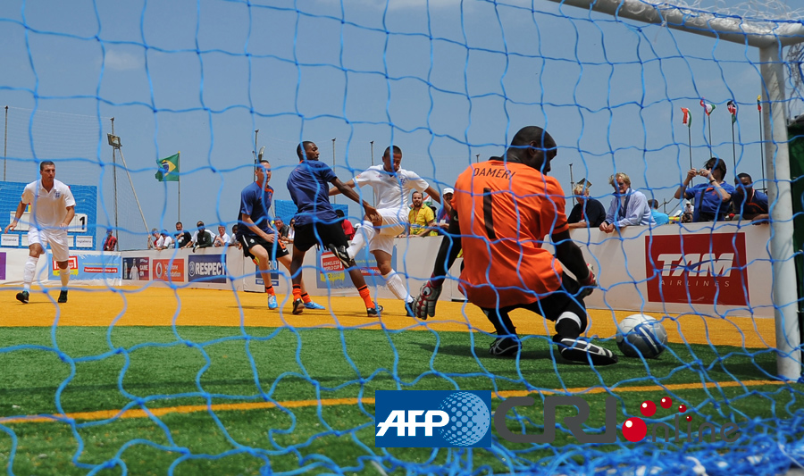 这就是意甲！拉齐奥vs克雷莫纳主裁派里托球门球误吹越位（意甲离谱一幕：拉齐奥战克雷莫纳，主裁帕伊雷托把球门球判成越位）