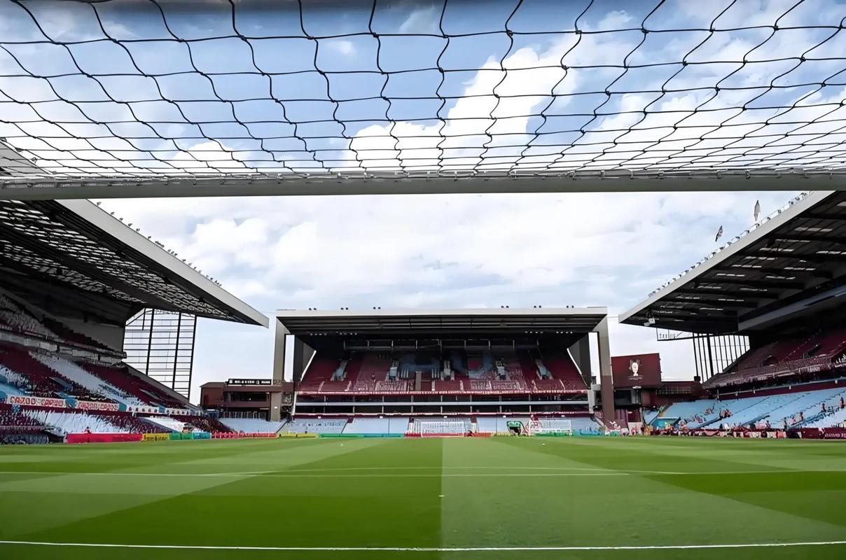 非洲杯半场：双方均破门乏术，布基纳法索0-0赤道几内亚（非洲杯半场战报：布基纳法索与赤道几内亚互交白卷）